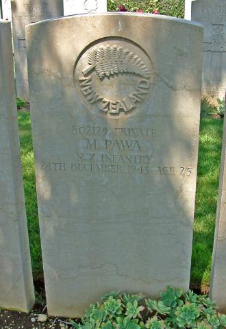 Matiu Pawa's grave