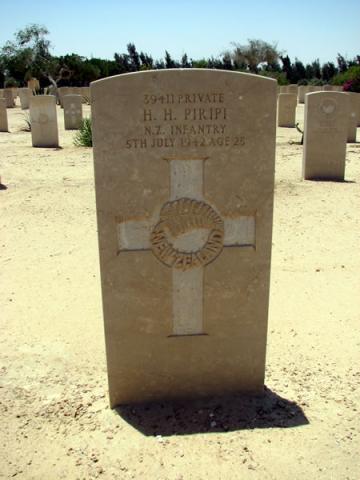 Hae Hae Piripi's grave
