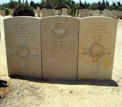 Thomas Pomare's grave