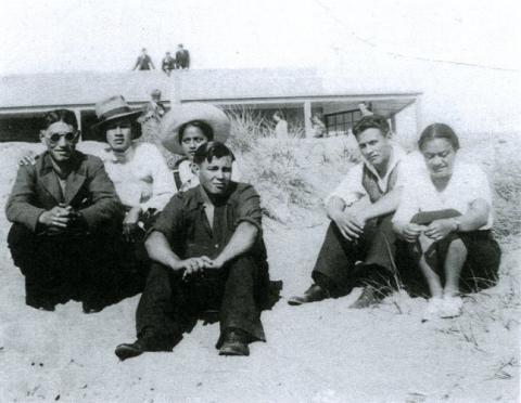 Mango and Te Rakaherea Hakaraia, Ōtaki beach