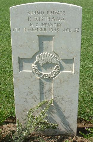 Rikihana Pari's grave