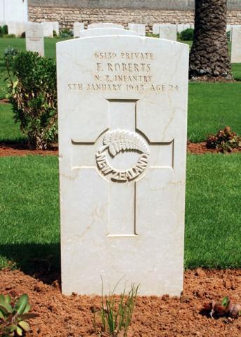 Frank Roberts' grave
