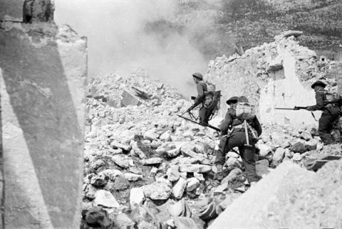 New Zealand soldiers entering Cassino
