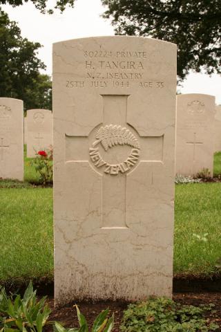 Haki Tangira's grave