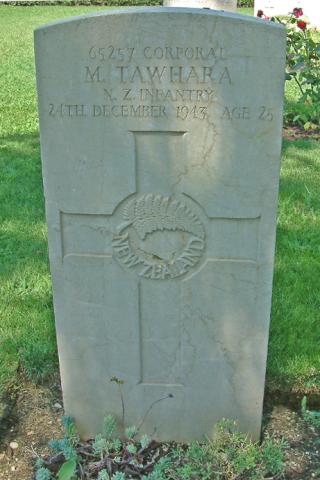 Mark Tawhara's grave