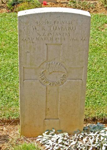 Walter Tumaru's grave