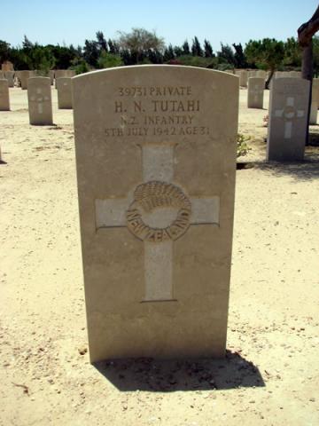 Hughie Ngarino Tutahi's grave
